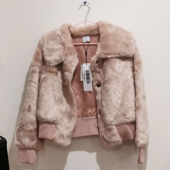 🌸 Pink Faux Fur Jacket 🌸 - Picture 1 of 5